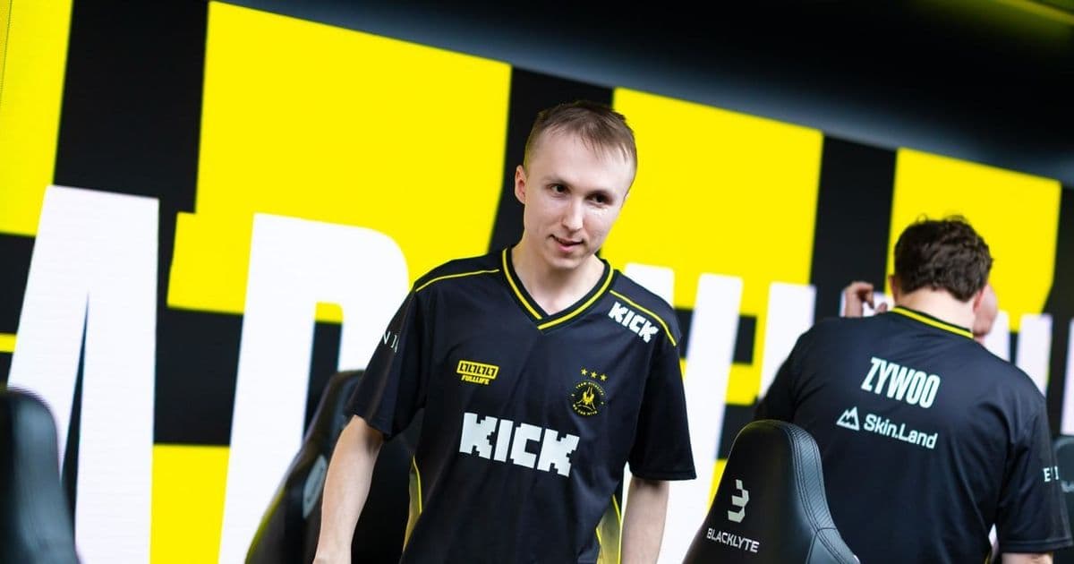 «Водой из ванны ZywOo» — ropz рассказал, чем чистит монитор перед матчами
