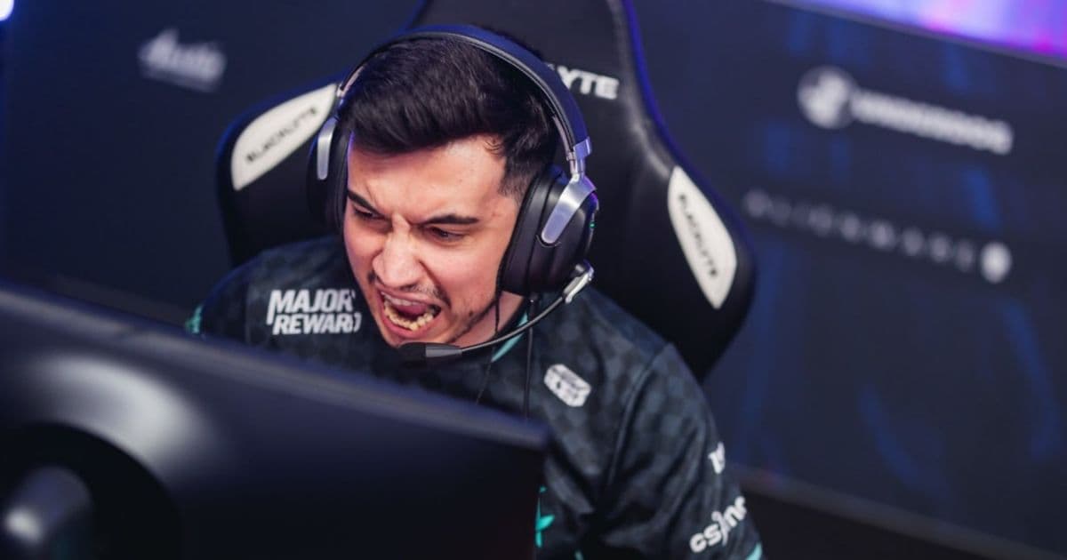 Woxic обвинил себя в поражении Aurora от Team Spirit
