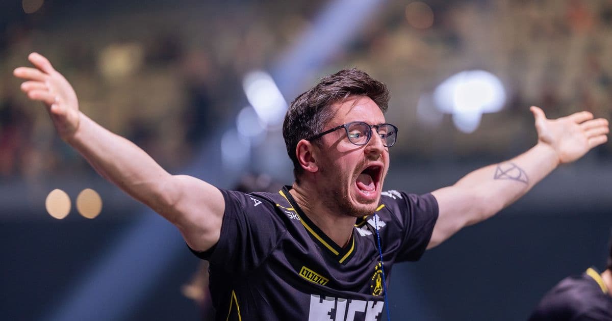 ZywOo, ropz и flameZ послали apEX, а тот обозвал их очкариками
