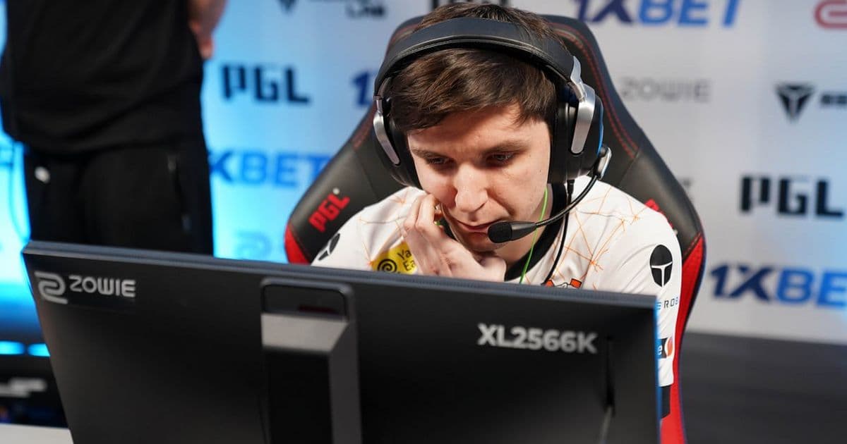 Virtus.pro одолела CYBERSHOKE Esports и вышла в плей-офф CIS LAN #5
