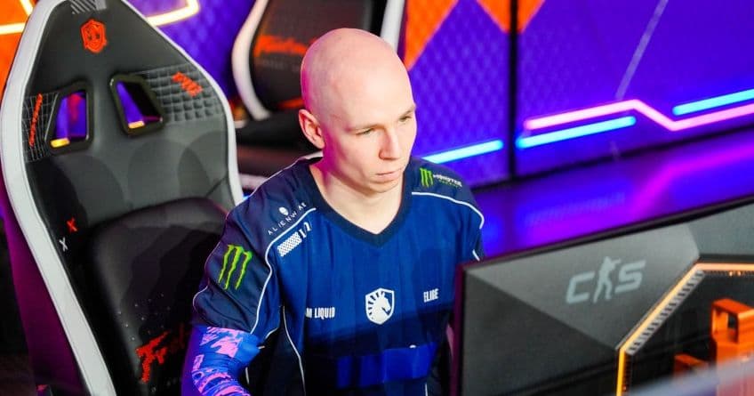 EliGE заявил, что у игроков Liquid появились проблемы с доверием друг к другу