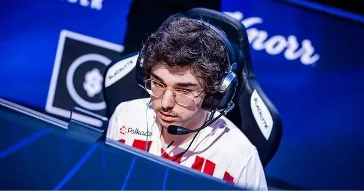 Инсайдер: xfl0ud станет игроком FUT Esports