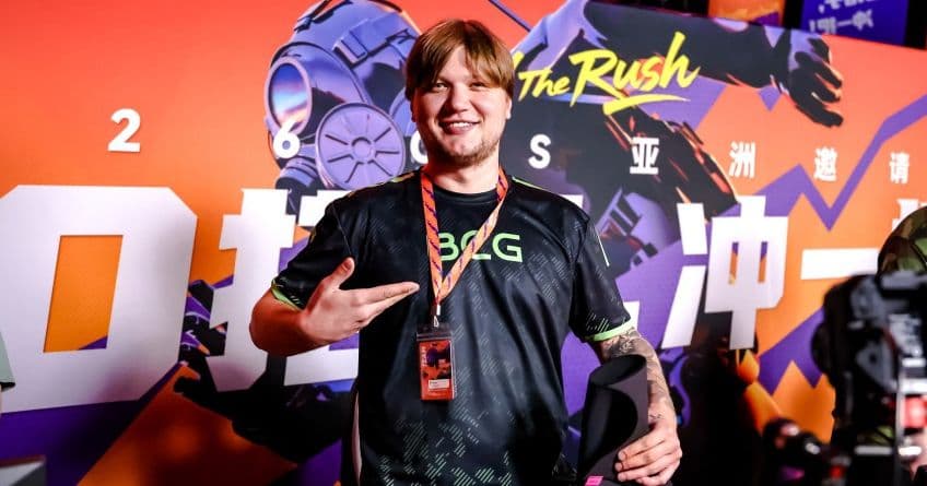 «Ты на уровне Yatoro. Я имею в виду CS2.» — s1mple подкололи в юмористическом ролике от Perfect World