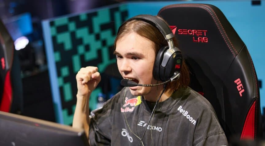 Donk заработал 11-ю медаль MVP за PGL Astana. Он обошел Гет Райта и Кенниэса