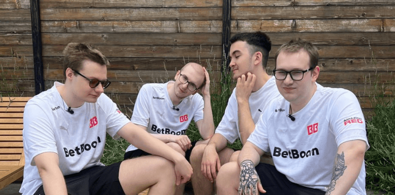 «Братва, удачи вам на мейджоре». Дота-состав BetBoom Team поддержал коллег из ростера по CS 2 перед стартом IEM Cologne 2026