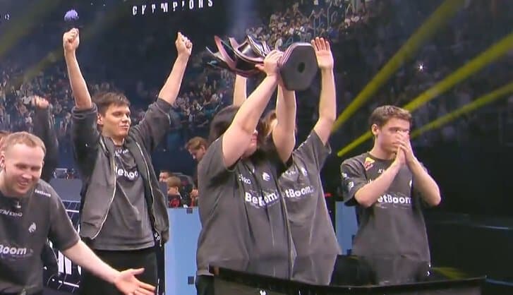 Magixx первым поднял кубок PGL Astana. Эмоции Spirit после победы