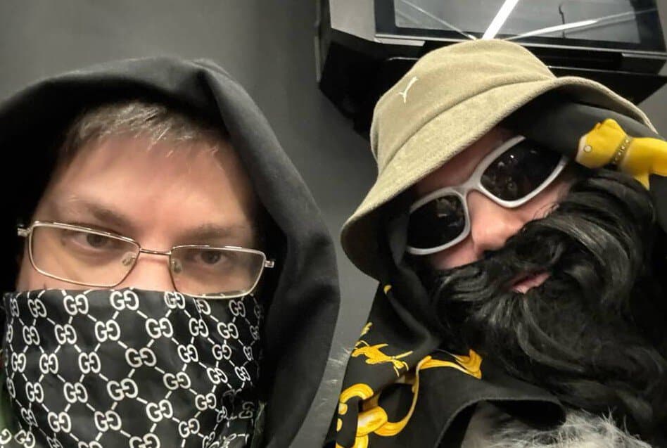 ОверДрайв об участии Анара Абдуллаева в открытии матча РПЛ: «Это за его вклад в распространение венерических заболеваний на Патриарших прудах?»
