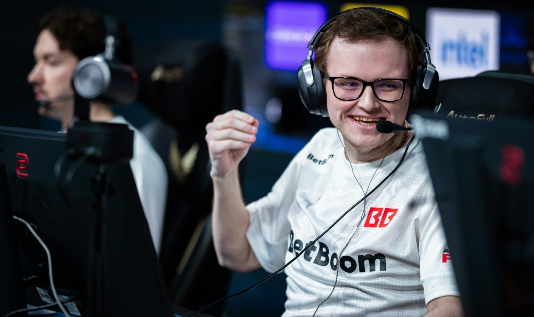 Fl4mus вывел BetBoom Team во 2-ю стадию мейджора. Счет рифлера против GamerLegion – 35-21
