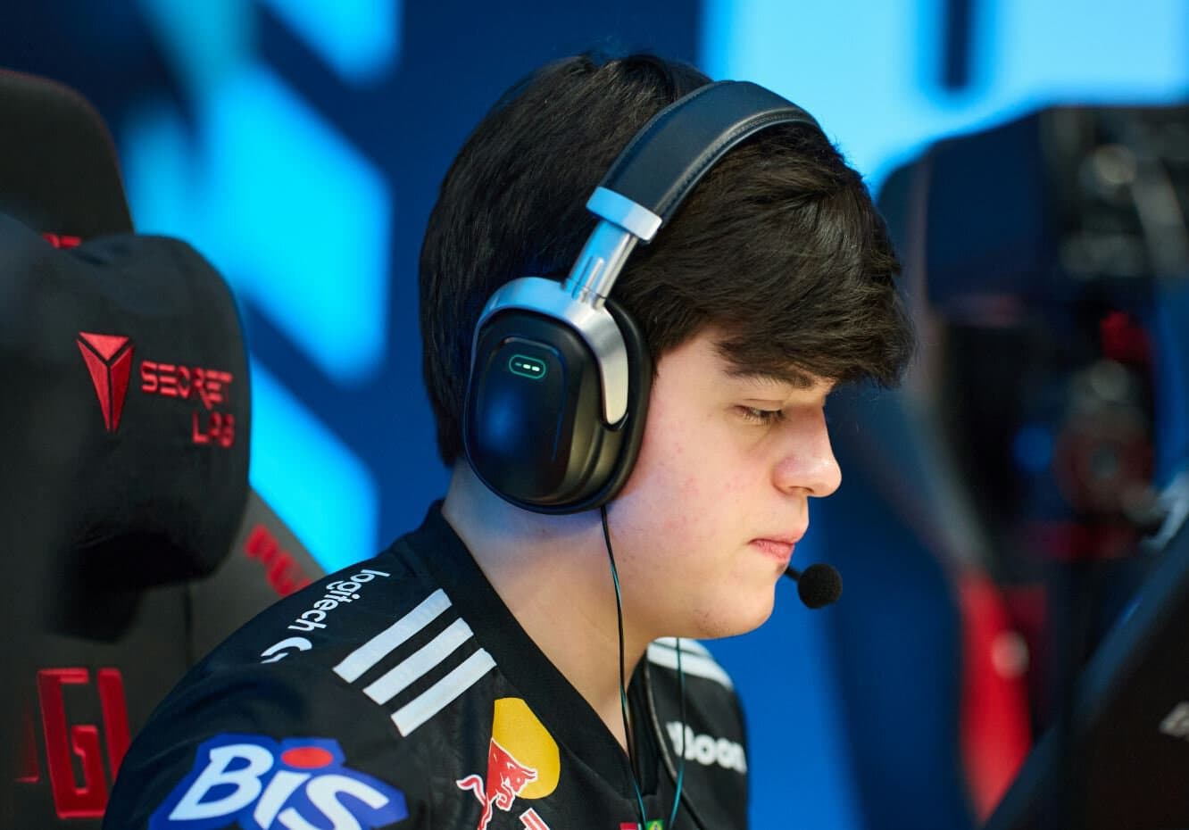 Furia с Молодым одержала вторую победу на PGL Astana. Счет Молодого – 35-16
